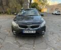 Серый Киа Сид, объемом двигателя 1.4 л и пробегом 190 тыс. км за 6500 $, фото 1 на Automoto.ua