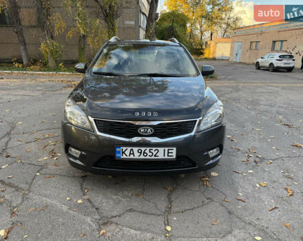 Серый Киа Сид, объемом двигателя 1.4 л и пробегом 188 тыс. км за 6500 $, фото 1 на Automoto.ua