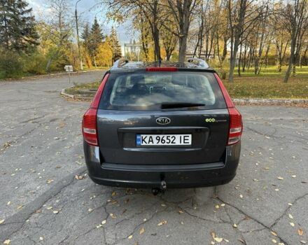 Серый Киа Сид, объемом двигателя 1.4 л и пробегом 190 тыс. км за 6500 $, фото 4 на Automoto.ua