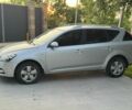 Серый Киа Сид, объемом двигателя 1.6 л и пробегом 350 тыс. км за 4999 $, фото 2 на Automoto.ua