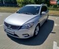 Серый Киа Сид, объемом двигателя 1.6 л и пробегом 331 тыс. км за 6300 $, фото 2 на Automoto.ua