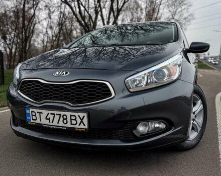 Серый Киа Сид, объемом двигателя 1.59 л и пробегом 160 тыс. км за 10999 $, фото 6 на Automoto.ua