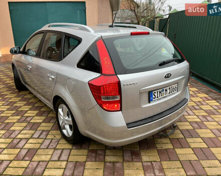 Серый Киа Сид, объемом двигателя 1.6 л и пробегом 207 тыс. км за 7450 $, фото 12 на Automoto.ua