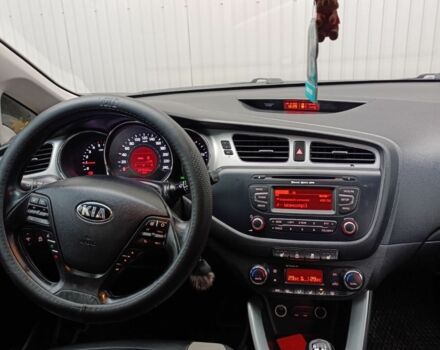 Серый Киа Сид, объемом двигателя 1.6 л и пробегом 327 тыс. км за 7500 $, фото 7 на Automoto.ua