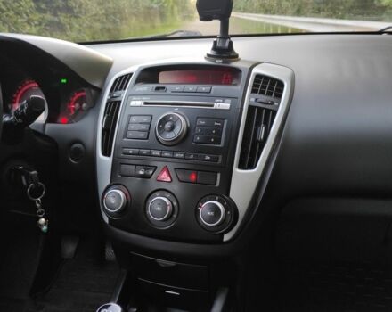 Сірий Кіа Сід, об'ємом двигуна 0 л та пробігом 269 тис. км за 6500 $, фото 3 на Automoto.ua