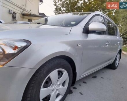 Сірий Кіа Сід, об'ємом двигуна 1.58 л та пробігом 251 тис. км за 5999 $, фото 1 на Automoto.ua