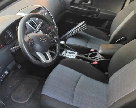 Сірий Кіа Сід, об'ємом двигуна 1.6 л та пробігом 130 тис. км за 6100 $, фото 5 на Automoto.ua
