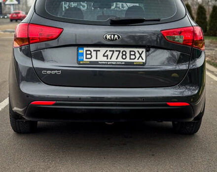 Серый Киа Сид, объемом двигателя 1.59 л и пробегом 160 тыс. км за 10999 $, фото 10 на Automoto.ua