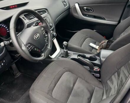 Серый Киа Сид, объемом двигателя 1.6 л и пробегом 270 тыс. км за 9299 $, фото 5 на Automoto.ua