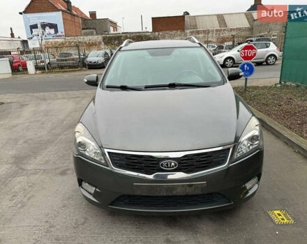 Серый Киа Сид, объемом двигателя 1.6 л и пробегом 260 тыс. км за 8005 $, фото 3 на Automoto.ua