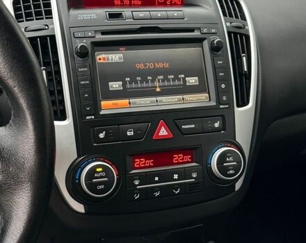 Серый Киа Сид, объемом двигателя 1.4 л и пробегом 194 тыс. км за 6100 $, фото 5 на Automoto.ua
