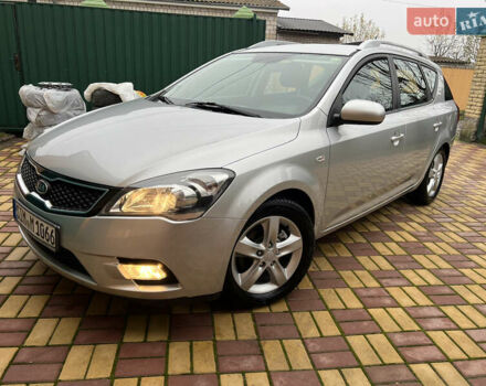 Серый Киа Сид, объемом двигателя 1.6 л и пробегом 207 тыс. км за 7450 $, фото 13 на Automoto.ua