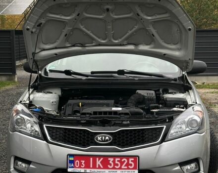 Серый Киа Сид, объемом двигателя 1.4 л и пробегом 194 тыс. км за 6100 $, фото 50 на Automoto.ua