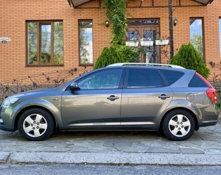 Серый Киа Сид, объемом двигателя 1.6 л и пробегом 189 тыс. км за 6300 $, фото 4 на Automoto.ua