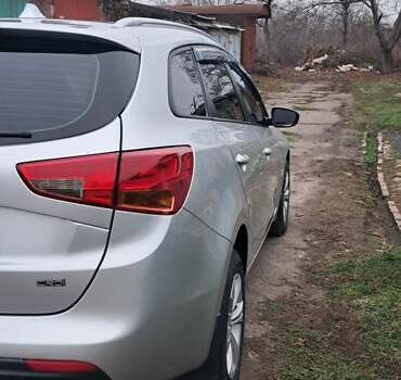 Серый Киа Сид, объемом двигателя 1.58 л и пробегом 128 тыс. км за 10000 $, фото 3 на Automoto.ua