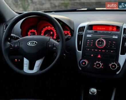 Сірий Кіа Сід, об'ємом двигуна 1.6 л та пробігом 202 тис. км за 7350 $, фото 86 на Automoto.ua