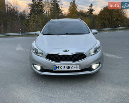 Кіа Сід 2013 у Красилове на Automoto.ua Сірий Кіа Сід, об'ємом двигуна 1.58 л та пробігом 200 тис. км за 9600 $, фото 1 на Automoto.ua