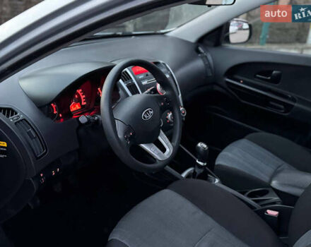 Сірий Кіа Сід, об'ємом двигуна 1.6 л та пробігом 202 тис. км за 7350 $, фото 77 на Automoto.ua