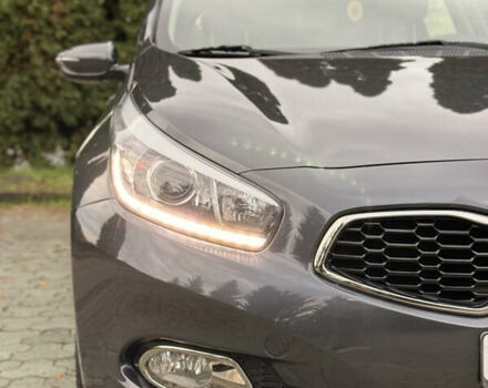 Кіа Сід 2013 у Дубно на Automoto.ua Сірий Кіа Сід, об'ємом двигуна 1.6 л та пробігом 176 тис. км за 8599 $, фото 13 на Automoto.ua