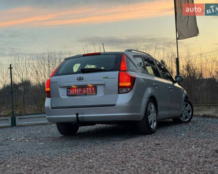 Сірий Кіа Сід, об'ємом двигуна 1.6 л та пробігом 202 тис. км за 7350 $, фото 42 на Automoto.ua
