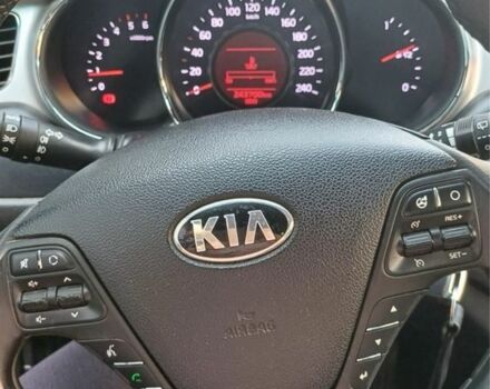 Серый Киа Сид, объемом двигателя 1.6 л и пробегом 250 тыс. км за 8000 $, фото 5 на Automoto.ua