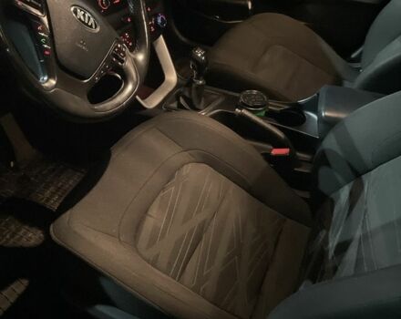 Киа Сид 2013 в Житомире на Automoto.ua Серый Киа Сид, объемом двигателя 0 л и пробегом 234 тыс. км за 5900 $, фото 5 на Automoto.ua