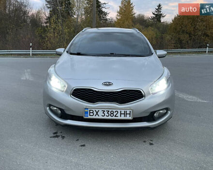 Кіа Сід 2013 у Красилове на Automoto.ua Сірий Кіа Сід, об'ємом двигуна 1.58 л та пробігом 200 тис. км за 9600 $, фото 21 на Automoto.ua