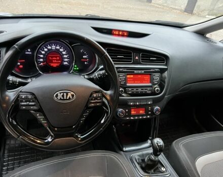 Серый Киа Сид, объемом двигателя 1.6 л и пробегом 233 тыс. км за 8500 $, фото 15 на Automoto.ua