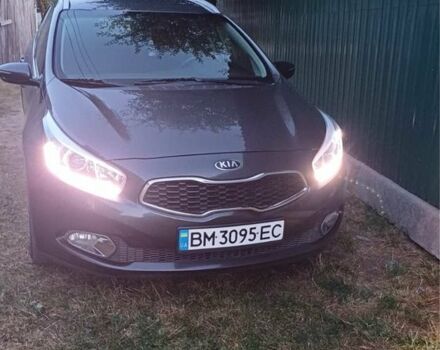 Серый Киа Сид, объемом двигателя 1.6 л и пробегом 250 тыс. км за 8000 $, фото 1 на Automoto.ua