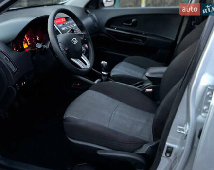 Сірий Кіа Сід, об'ємом двигуна 1.6 л та пробігом 202 тис. км за 7350 $, фото 83 на Automoto.ua