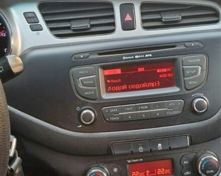 Серый Киа Сид, объемом двигателя 1.6 л и пробегом 250 тыс. км за 8000 $, фото 4 на Automoto.ua