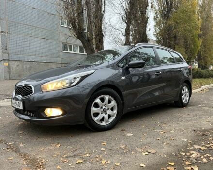 Серый Киа Сид, объемом двигателя 1.6 л и пробегом 233 тыс. км за 8500 $, фото 4 на Automoto.ua