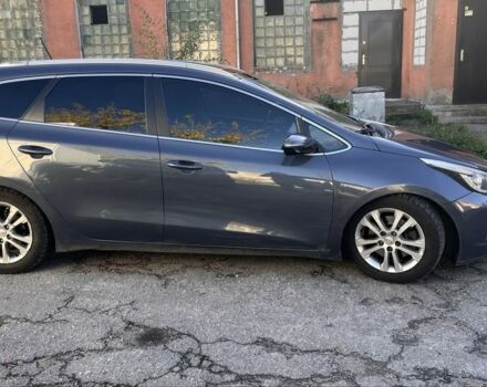 Серый Киа Сид, объемом двигателя 1.6 л и пробегом 257 тыс. км за 9000 $, фото 3 на Automoto.ua