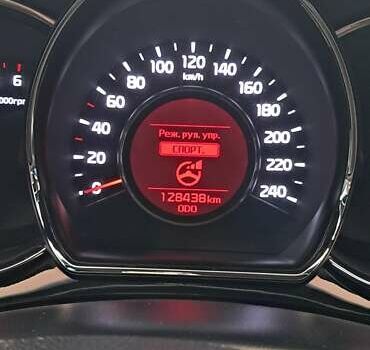 Серый Киа Сид, объемом двигателя 1.58 л и пробегом 128 тыс. км за 10000 $, фото 19 на Automoto.ua