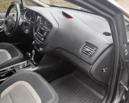 Сірий Кіа Сід, об'ємом двигуна 1.59 л та пробігом 227 тис. км за 9950 $, фото 21 на Automoto.ua