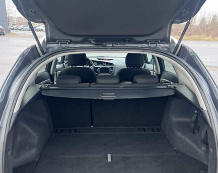 Серый Киа Сид, объемом двигателя 1.6 л и пробегом 183 тыс. км за 11000 $, фото 43 на Automoto.ua