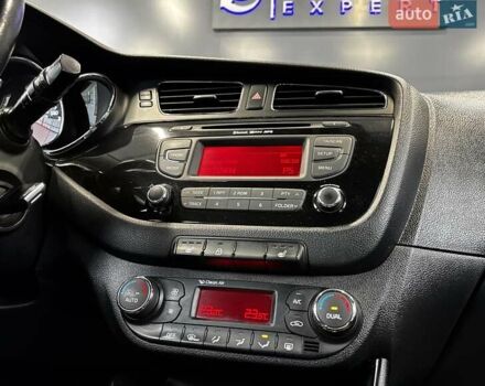 Серый Киа Сид, объемом двигателя 1.6 л и пробегом 110 тыс. км за 12500 $, фото 31 на Automoto.ua