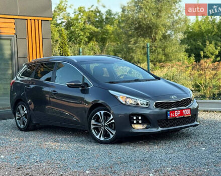 Серый Киа Сид, объемом двигателя 1.58 л и пробегом 190 тыс. км за 12550 $, фото 4 на Automoto.ua