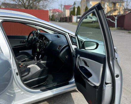 Серый Киа Сид, объемом двигателя 1.58 л и пробегом 59 тыс. км за 11999 $, фото 8 на Automoto.ua