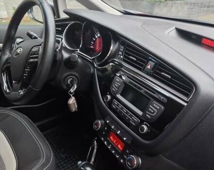 Серый Киа Сид, объемом двигателя 1.58 л и пробегом 63 тыс. км за 13300 $, фото 24 на Automoto.ua