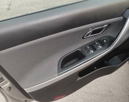 Серый Киа Сид, объемом двигателя 1.58 л и пробегом 182 тыс. км за 11650 $, фото 5 на Automoto.ua