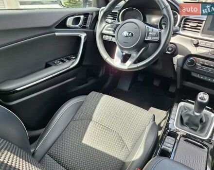 Серый Киа Сид, объемом двигателя 1.4 л и пробегом 220 тыс. км за 13800 $, фото 40 на Automoto.ua