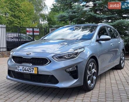 Серый Киа Сид, объемом двигателя 1.4 л и пробегом 220 тыс. км за 13800 $, фото 12 на Automoto.ua