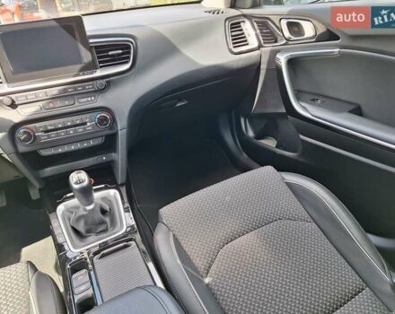 Серый Киа Сид, объемом двигателя 1.4 л и пробегом 220 тыс. км за 13800 $, фото 39 на Automoto.ua