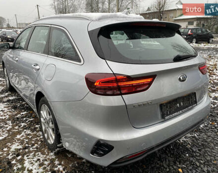 Серый Киа Сид, объемом двигателя 1.6 л и пробегом 261 тыс. км за 12700 $, фото 3 на Automoto.ua