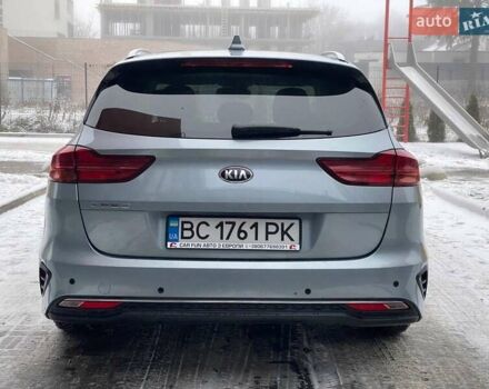 Сірий Кіа Сід, об'ємом двигуна 1.37 л та пробігом 87 тис. км за 12900 $, фото 4 на Automoto.ua