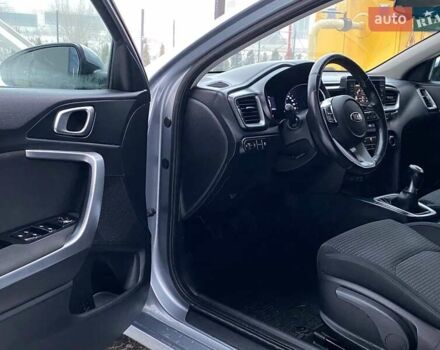 Сірий Кіа Сід, об'ємом двигуна 1.37 л та пробігом 87 тис. км за 12900 $, фото 8 на Automoto.ua