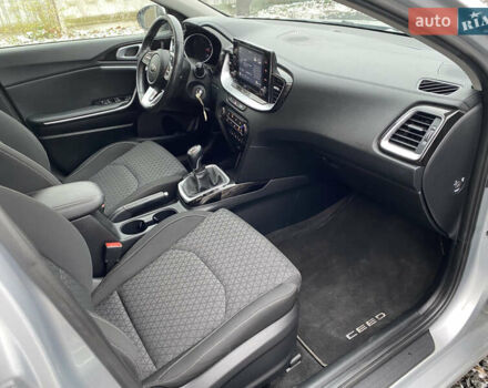 Серый Киа Сид, объемом двигателя 1.6 л и пробегом 261 тыс. км за 12700 $, фото 17 на Automoto.ua
