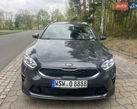Серый Киа Сид, объемом двигателя 1.6 л и пробегом 150 тыс. км за 14999 $, фото 2 на Automoto.ua