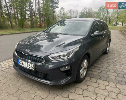 Серый Киа Сид, объемом двигателя 1.6 л и пробегом 150 тыс. км за 14999 $, фото 1 на Automoto.ua